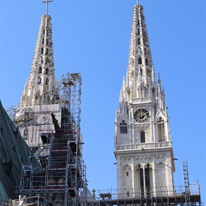 Zvona Zagrebačke katedrale zvonila za mir u Ukrajini